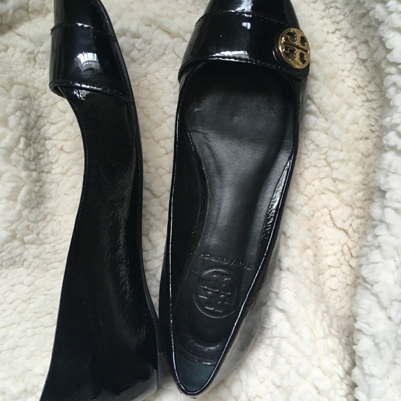 Tory Burch Flats (Patent Leather) - Picture 3 of 5